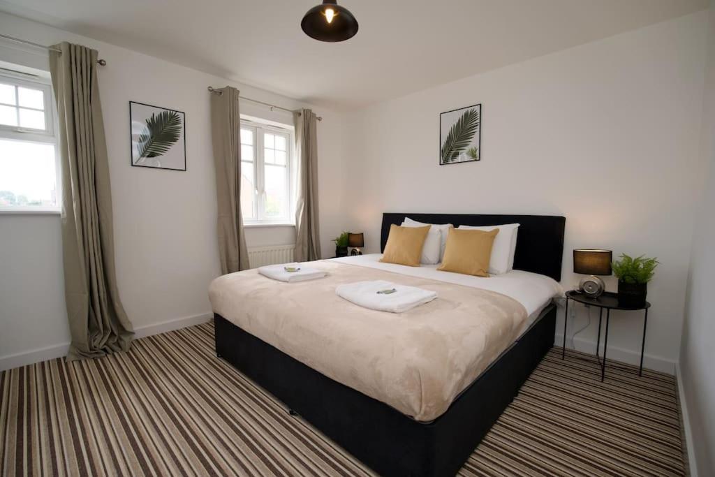 Highley'S Nest - Fully Furnished Gem, Free Private Parking, Sky Tv & Netflix Villa Coventry Buitenkant foto