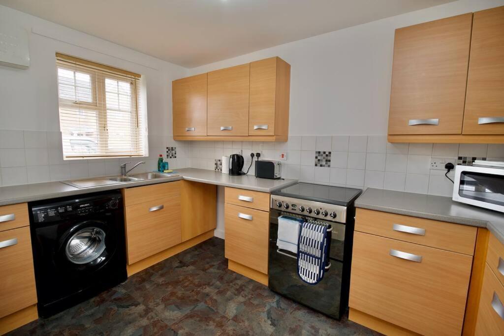 Highley'S Nest - Fully Furnished Gem, Free Private Parking, Sky Tv & Netflix Villa Coventry Buitenkant foto