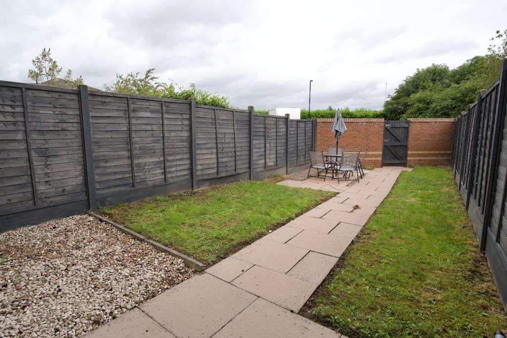 Highley'S Nest - Fully Furnished Gem, Free Private Parking, Sky Tv & Netflix Villa Coventry Buitenkant foto